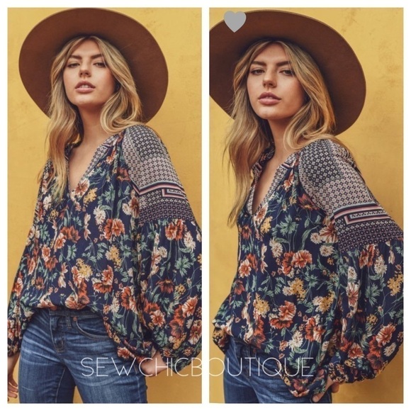 LAST Beautiful Boho Navy Floral Collarless Blouse - Picture 2 of 6